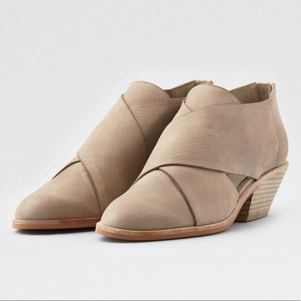Dolce Vita Loida booties size 8.5 BRAND NEW IN BOX